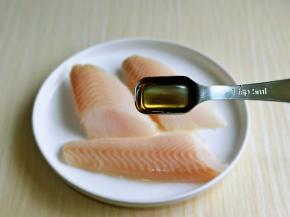 加入一勺料酒。