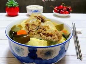 搭配一碗米饭和大樱桃幸福感爆棚