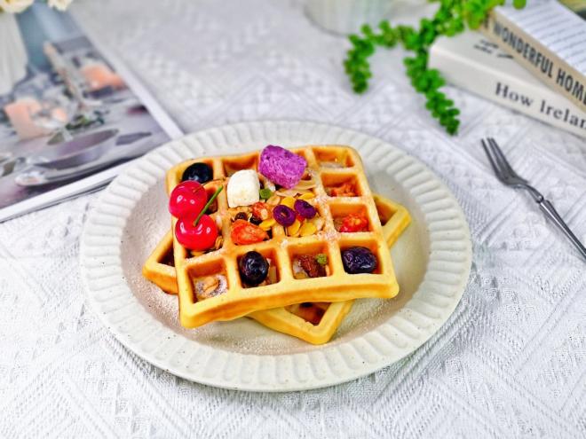 水果麦片华夫饼