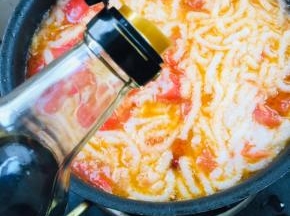 加入两勺生抽！