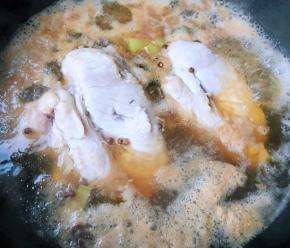 鸡胸脯肉在煮的时候会有浮沫切记一定要取出