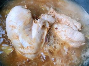 鸡胸脯肉煮十五分钟熟透即可