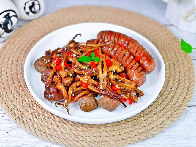 孜然鱿鱼须烤香肠
