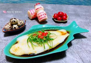 精致美味的清蒸龙利鱼看着就有食欲