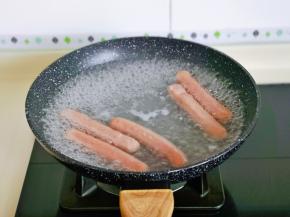 再煮1分钟，关火出锅。