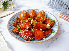 红烧排骨卤蛋超级开胃下饭菜。