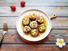 香菇酿鹌鹑蛋完成。