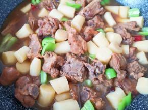 翻炒均匀关火出锅。