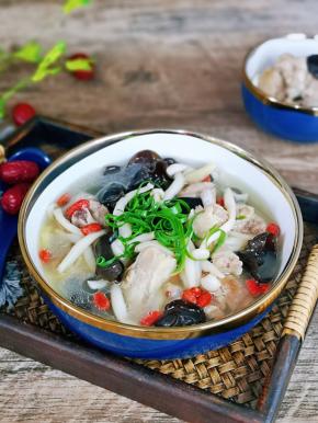 配菜也特别好吃呦～