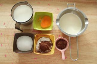 发酵期间准备材料B。做冰心馅料。