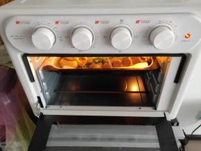 放入提前预热好的烤箱180度20分钟