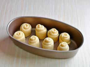 还有4个小面团做了几个椰蓉卷哈。