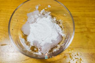 真鳕鱼45g 玉米淀粉8g 蛋白12g