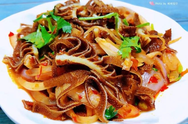 洋葱爆炒牛百叶