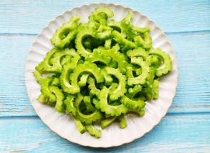 切成片放入大盆中，