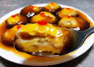 香菇鹌鹑蛋入口香浓滑嫩让人唇齿留香回味无穷