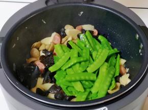 结束后再加入荷兰豆。