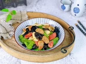 盛出装盘，即可食用。