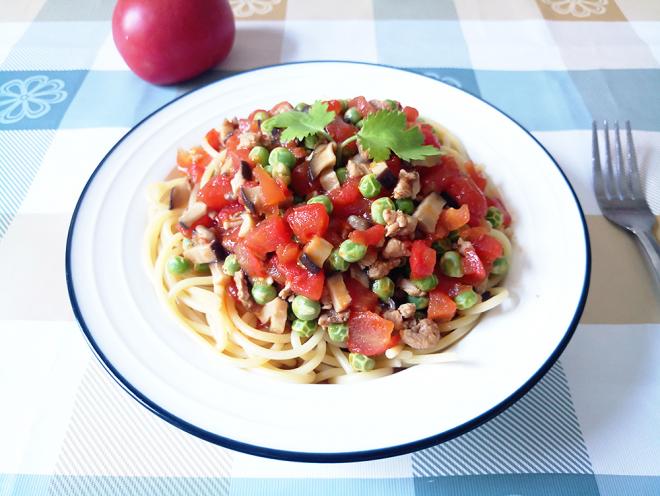 番茄豌豆肉酱意面