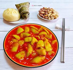 搭配肉包子、粽子、坚果一起吃就是标配的一餐
