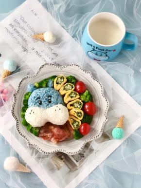 再加一杯牛奶，营养健康又可爱的河马卡通早餐就做好啦！宝贝一定很喜欢哦！