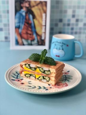 放上一片薄荷叶装饰一下。