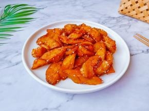 茄子外面吃起来有点酥酥的口感。