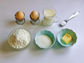 准备食材并称重，黄油隔水融化成液体。