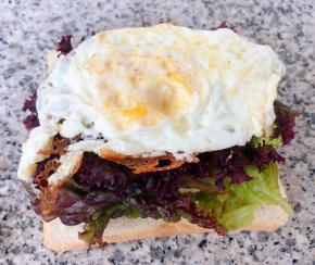 在摆上一块鸡排