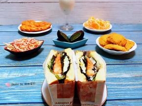 营养丰盛的早餐就是料足味美噢