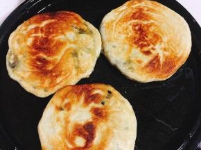 烙至两面金黄色即可！