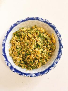 盛入碗中，晾凉备用！