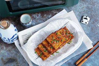 简单又好吃的孜然烤豆腐，在家也可以轻松制作！