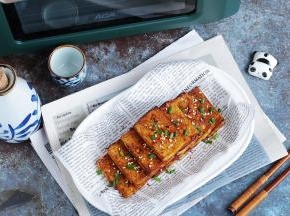 简单又好吃的孜然烤豆腐，在家也可以轻松制作！