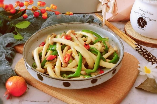 素炒白玉菇