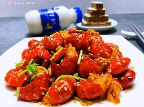 搭配酸奶和甜品一起吃味道棒极了