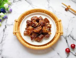 宝贝期待的糖醋排骨做好了。