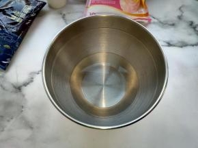 准备200克开水。