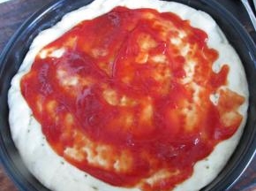 涂抹上一层番茄酱