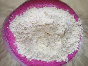 加入高筋面粉。