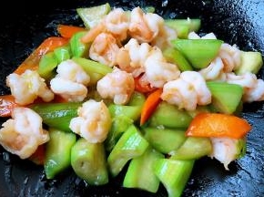 最后放入味精提鲜调味均匀即可出锅享用