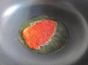 7.煎的过程一定不要用铲子压