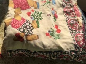 在报纸上再盖一个小被子，保温
