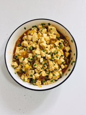 搅拌均匀腌制10分钟左右即可食用！