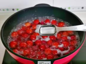 加入一小勺白醋，可以增长保质期。（柠檬汁也可以）