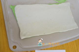 白色跟绿色的抹一点水叠在一起