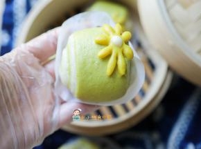 液体可以预留一部分水分太多面团很软不好整形
