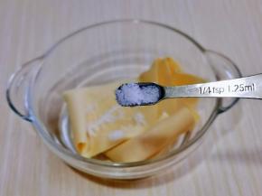 加入盐，量可以按个人口味来。