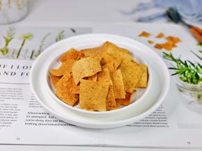 烤好后装盘即可食用。