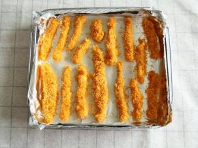 排入垫了锡纸的烤篮中。